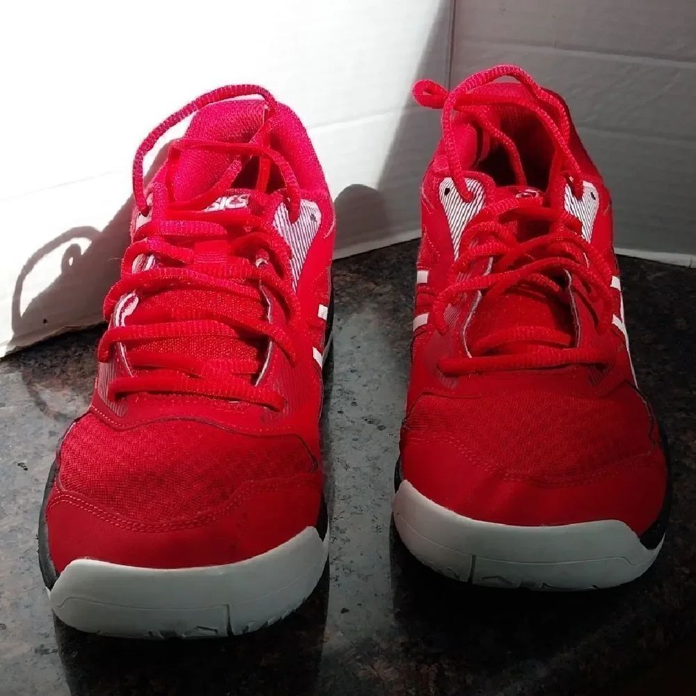 Asics Red Sneakers Classic Low-Top Design...Size 9.5